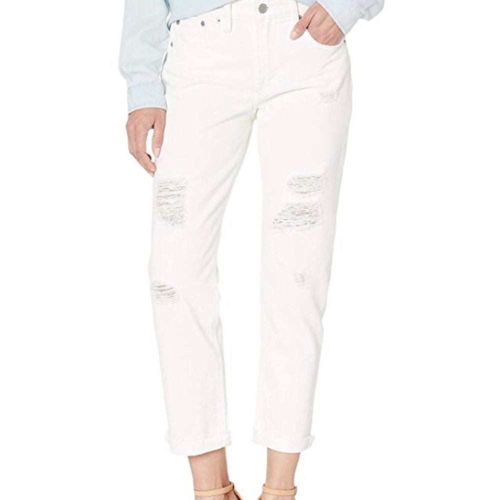 LUCKY DISTRESSED JEANS